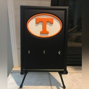 NWT NCAA Collegiate team Key Ring Holder- University of Tennessee Volunteers